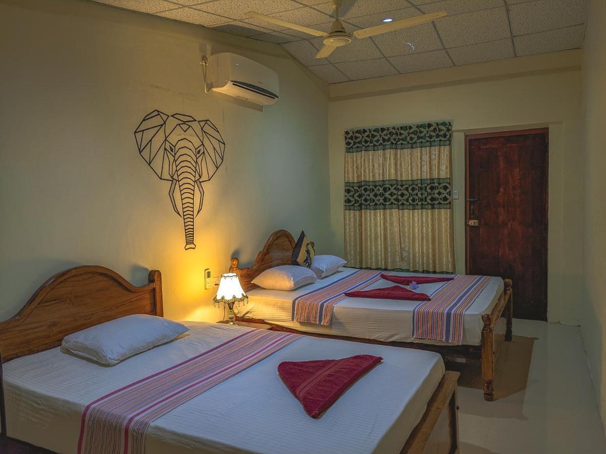 Choona Lodge 'View Of Sigiriya & Pidurangala With Sunrise' Ngoại thất bức ảnh