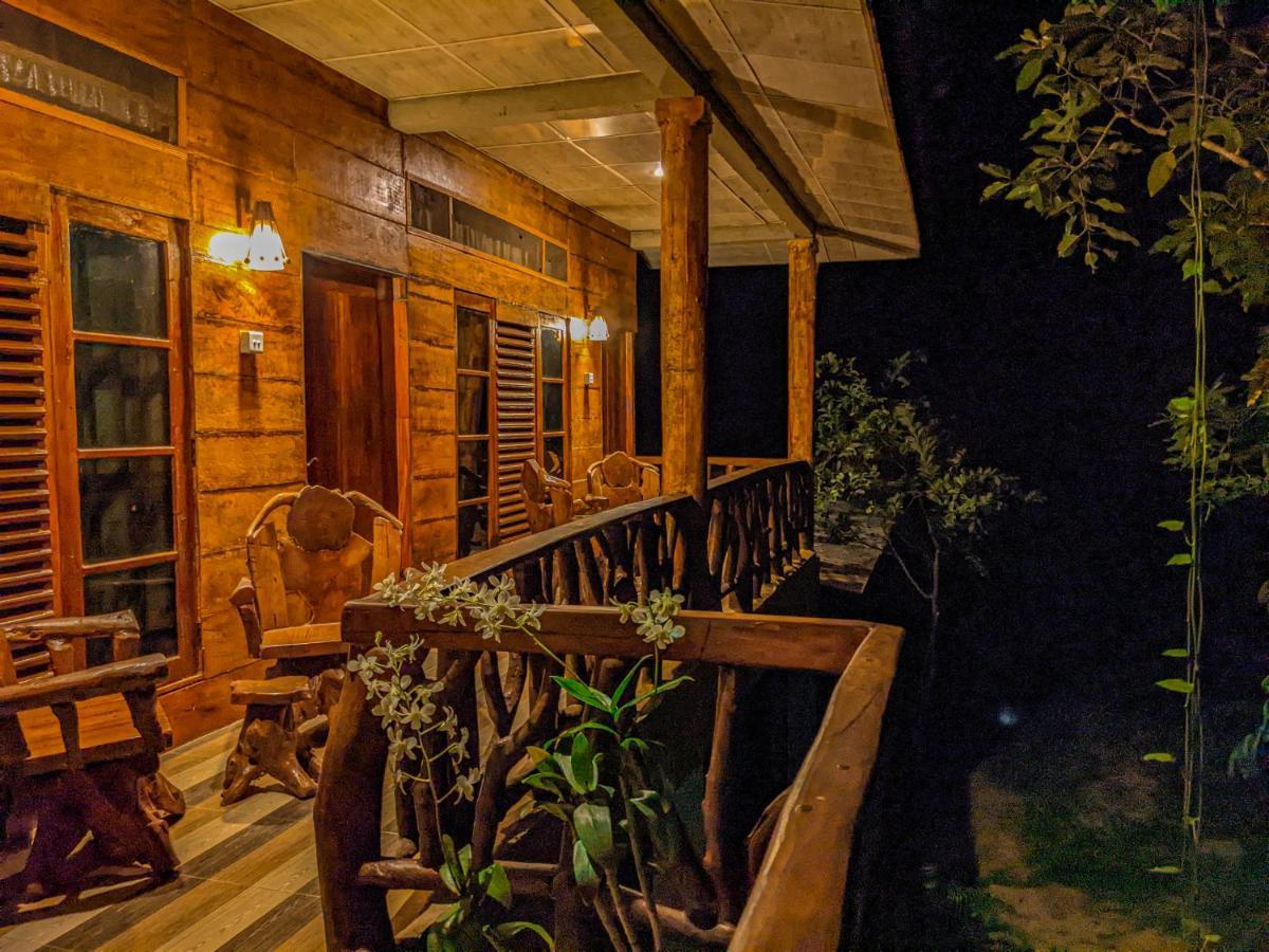 Choona Lodge 'View Of Sigiriya & Pidurangala With Sunrise' Ngoại thất bức ảnh